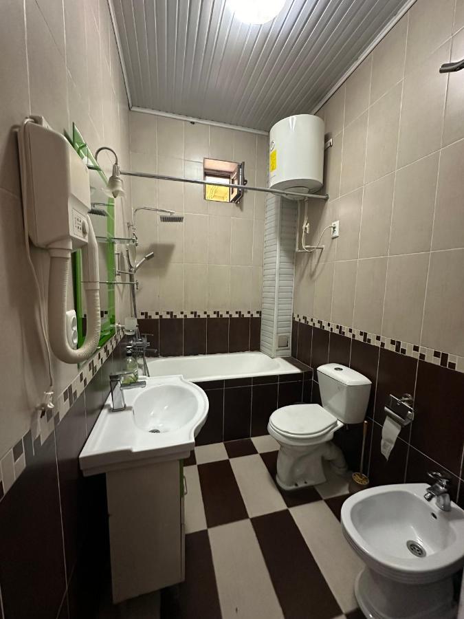 Hello Dushanbe Guest House Exterior foto